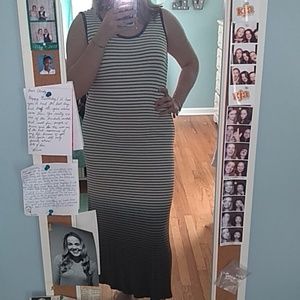 LISA RINNA MAXI DRESS